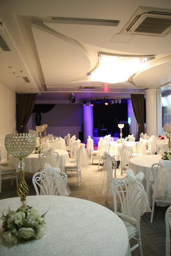 Forum Suite Otel Mersin  Bagian luar foto