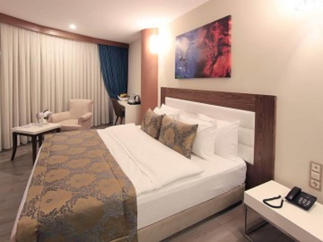 Forum Suite Otel Mersin  Bagian luar foto