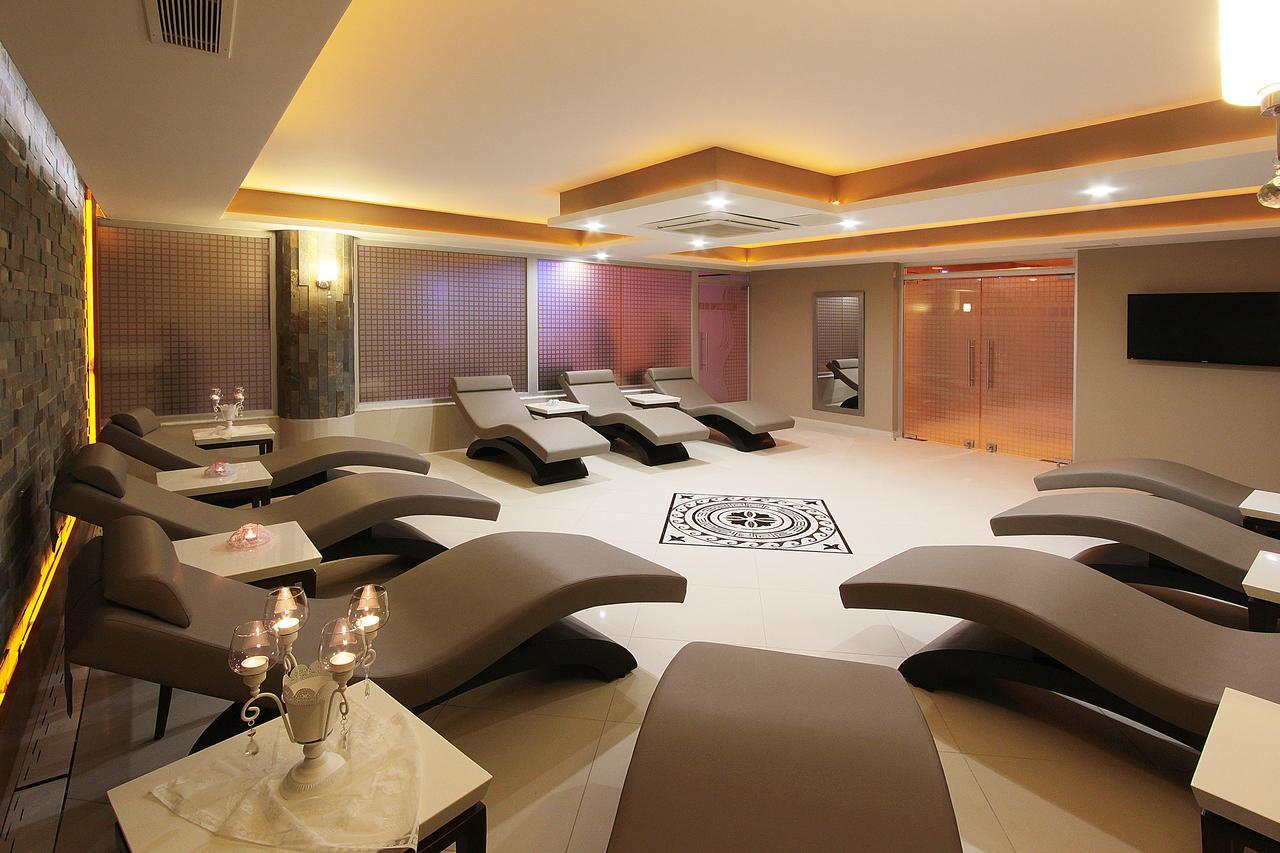 Forum Suite Otel Mersin  Bagian luar foto