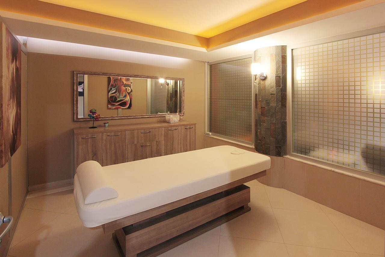 Forum Suite Otel Mersin  Bagian luar foto